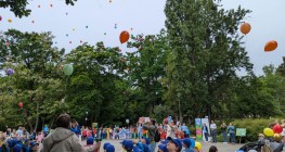 Kolorowy marsz w imię integracji Kolorowy marsz w imię integracji