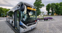 Autobusem MZK w kierunku Majówki