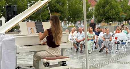 Barok, muzyka XX wieku i cała droga pomiędzy