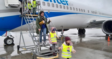 Mała załoga na wielkim lotnisku