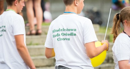 Dorośli dostaną wsparcie młodych