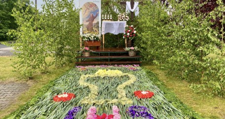 Kwiacista tradycja na ulicach Kędzierzyna-Koźla