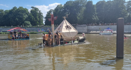 Pływadła na fali od ćwierć wieku