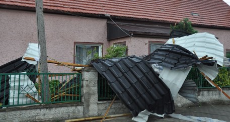 Pozostałe wnioski o pomoc dla poszkodowanych w nawałnicy w Rogach rozpatrzone